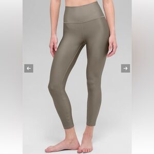 Alo Yoga 7/8 High Waist Airlift Legging in Light Cocoa Size XS